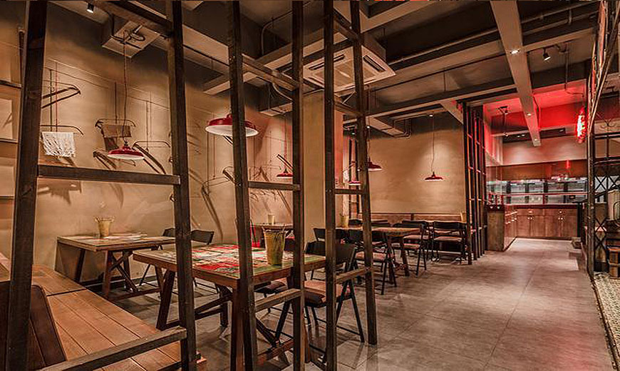 萬(wàn)華里燒烤自助餐廳設(shè)計(jì)