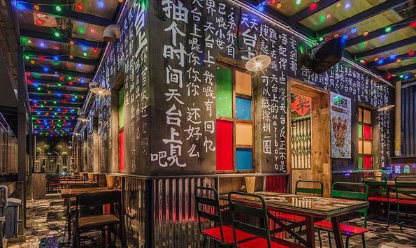 燒烤店裝修風(fēng)格，賽出風(fēng)格，賽出品質(zhì)