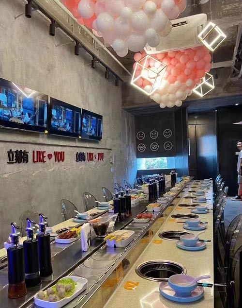 立刻有旋轉(zhuǎn)火鍋店設(shè)計