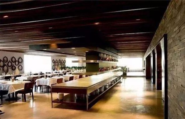 西餐廳門店設(shè)計，一窺飲食文化主導(dǎo)下的門店裝修